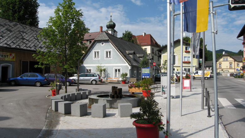 Marktplatz mit Brunnen, © Marktgemeinde St. Aegyd